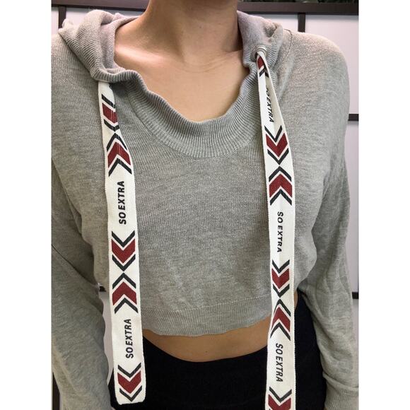 Grey long sleeve crop top with hoodie size M long strings - Picture 2 of 3